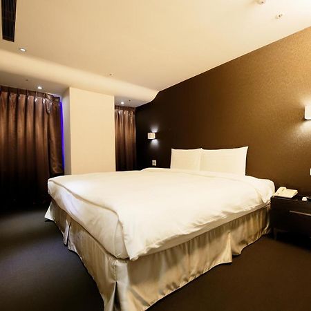 Myhotels 14 The Top One Taipei Esterno foto